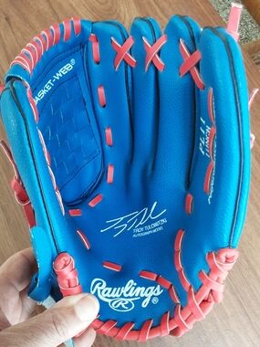 Rawlings Blue / Red Kids Baseball Glove - Troy Tulowitzki Autograph Model PL11
